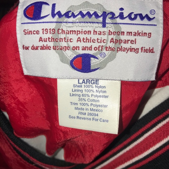 Mens Vintage Red Champion Windbreaker Size Large - Picture 6 of 6